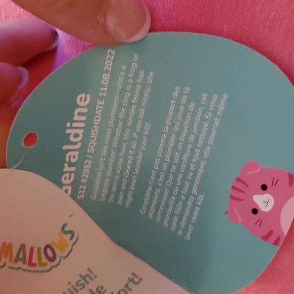 Squishmallows Geraldine S12 #2052 - Picture 5 of 5